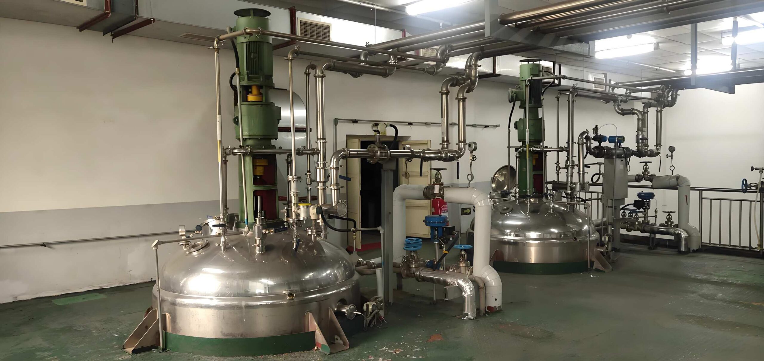 让涂料工厂做我的品牌名称的油漆？全面解析涂料贴牌定制的商业价值与落地路径